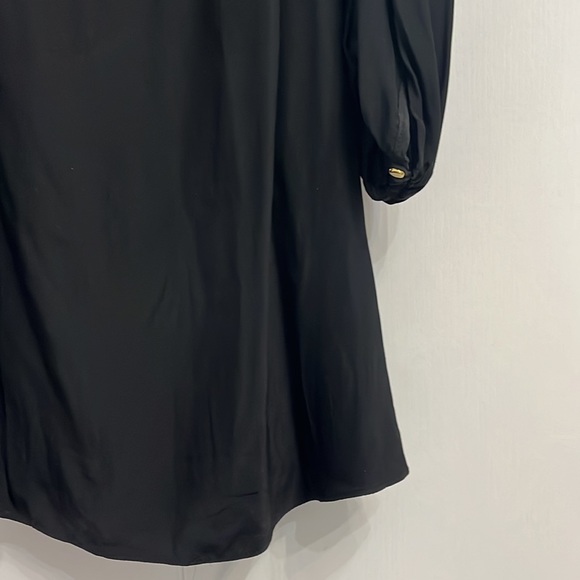AMANDA UPRICHARD 💯% SILK OFF-SHOULDER MINIDRESS - Picture 3 of 3